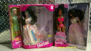 lot 77 image: Barbies