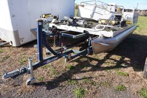 lot 14 image: Pontoon with Scissor Trailer - 30 HP Johnson Outboard