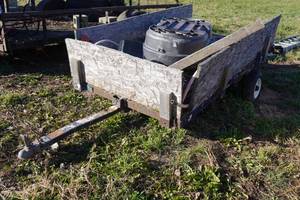 lot 13 image: Small Utility Trailer - Wood Sides - 4 x 8 - For Parts