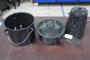 lot 72 image: Camping Cookware