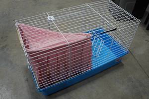 lot 78 image: Hamster Cage and Accessories