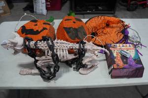 lot 108 image: Assorted Halloween Dcor