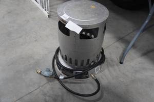 lot 123 image: Propane Top Hat Heater