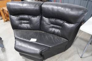 lot 121 image: Corner Piece for Leather Sectional Couch