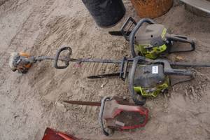 lot 306 image: Gas Chain Saws and Pole Saw
