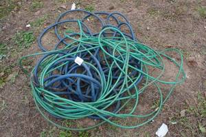 lot 325 image: Air Hoses