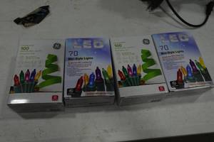 lot 151 image: Christmas Lights