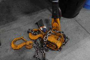 lot 163 image: Harrington 2-34 Ton Chain Hoist