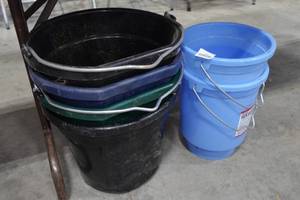 lot 175 image: Farm Animal Feed Bins