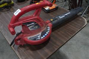 lot 183 image: Homelite Electric Blower