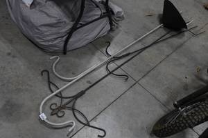 lot 137 image: Shepherds Hooks