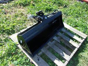 lot 22 image: 40 Hyd Tilt Excavator Bucket (UNUSED)