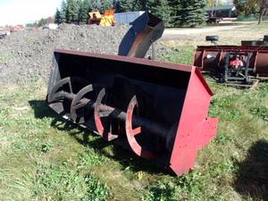 lot 29 image: 84 3PT 2 Stage Snowblower
