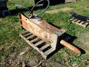 lot 33 image: Stanley MB1550 Excavator Jackhammer (Unknown Condition)