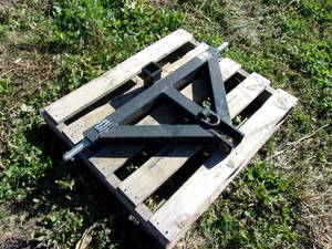 lot 46 image: Wolverine Cat 2 3PT Trailer Mover (UNUSED)