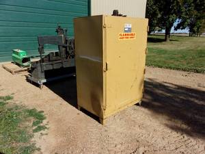 lot 64 image: Flammable Storage Cabinet