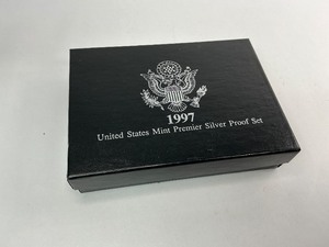 lot 8 image: 1997 Premier Silver Proof Set