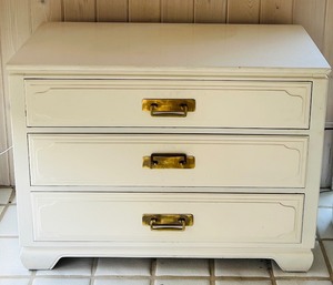 lot 38C image: SR - Vintage Davis Cabinet Company Solid Wood 3-Drawer Dresser with Brass Handles
