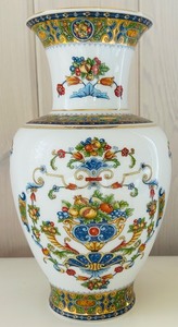 lot 43C image: SRLR - Vintage Medici Ellegi Italian Porcelain Vase with Floral Design