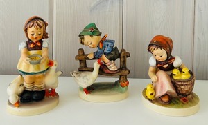 lot 44C image: FR - Vintage Barnyard Hummel Figurine, Vintage Hummel Figurine Chic Girl and Vintage Hummel Figurine Be Patient