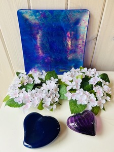 lot 85C image: SR - Decorative Set Murano Heart Dish E. Peretti for Tiffany, Glass Heart Ornament, Faux Hydrangea