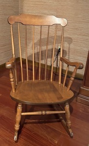lot 87C image: LL - Vintage Wooden Spindle Back Rocking Chair