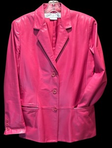 lot 43H image: FR - Garfield & Marks Pink Leather Blazer Size 6