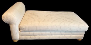 lot 64H image: UO - Vintage Selig Chaise Lounge with Rolled Arm