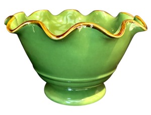 lot 112H image: LR - Large Green Crate & Barrel Bowl with Ruffled Edge, 12 Inch
