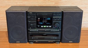 lot 153 image: LL - Aiwa NSX-810 Stereo System with Dual Speakers