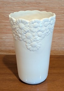 lot 166 image: LL - 11-Inch Italian Ceramic Vase with Embossed Floral Motif