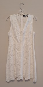 lot 172 image: UL - Theory Womens White Lace Sleeveless Dress Size 6