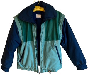 lot 328H image: FR - Bogner Vintage Colorblock Ski Jacket, Approximate Small