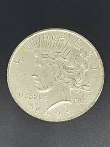 lot 31 image: 1923 Peace Dollar