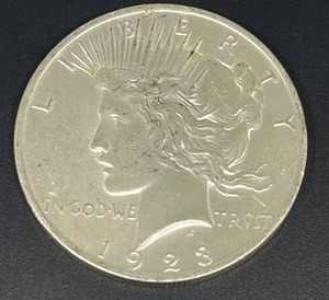 lot 32 image: 1923 Peace Dollar