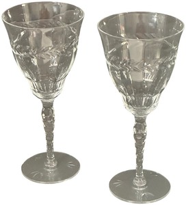 Twist Stem Optic Wine Glasses - MediumThin- Qty 2  7 58 tall, 3.5D