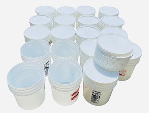 5 Gallons Bucket with Lid - Qty 19 NO HANDLES (EMPTY AND CLEAN)
