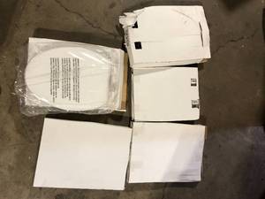 lot 24 image: Lot of Assorted Toilet Seats Various Models and Conditions Customer Returns See Pictures