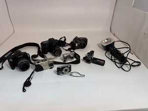 lot 8 image: Large Lot of Cameras & Accessories