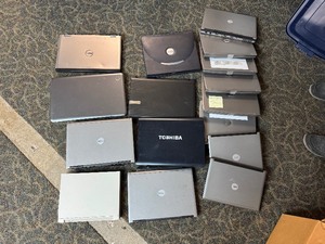 lot 13 image: Lot of 16 Laptops