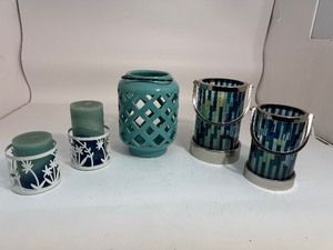 lot 27 image: Lot of Candle Holders