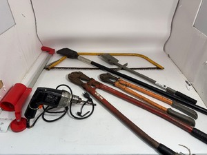 lot 73 image: Tools - Drill works