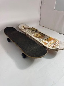 lot 76 image: Lot of (2) Skateboards