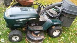lot 50 image: Craftsman Riding Lawn Mower with Bagger Attachment and 15.5 HP Engine