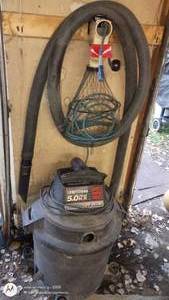 lot 113 image: Craftsman 16 Gallon 5.0 Peak HP WetDry Vac with Hose and Accessories
