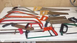 lot 194 image: Collection of Hand Saws and Hacksaws Assorted Styles
