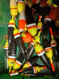 lot 250 image: Assorted Light-up Fishing Bobbers
