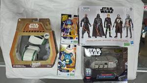 lot 230 image: Lot of Star Wars Action Figures