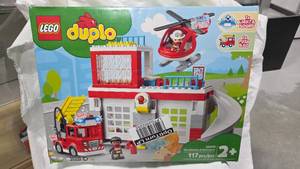 lot 239 image: Lego Duplo Fire station Set