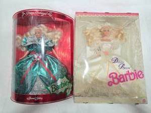 lot 267 image: Holiday Barbie and Dream Bride Barbie